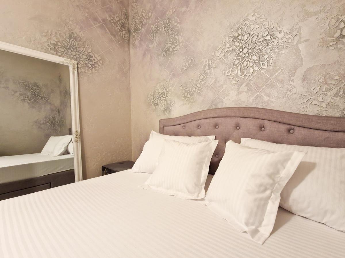 Mirvana Apartments Legacy Residence 티미쇼아라 외부 사진