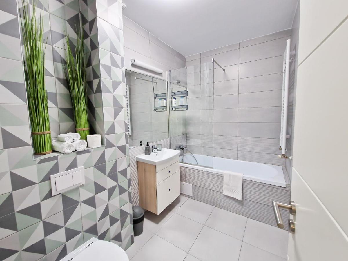 Mirvana Apartments Legacy Residence 티미쇼아라 외부 사진