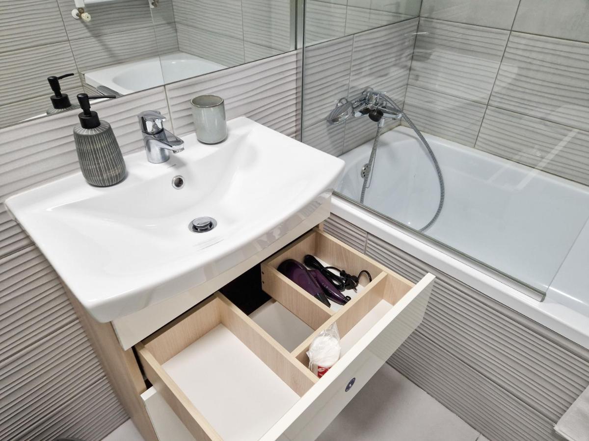 Mirvana Apartments Legacy Residence 티미쇼아라 외부 사진